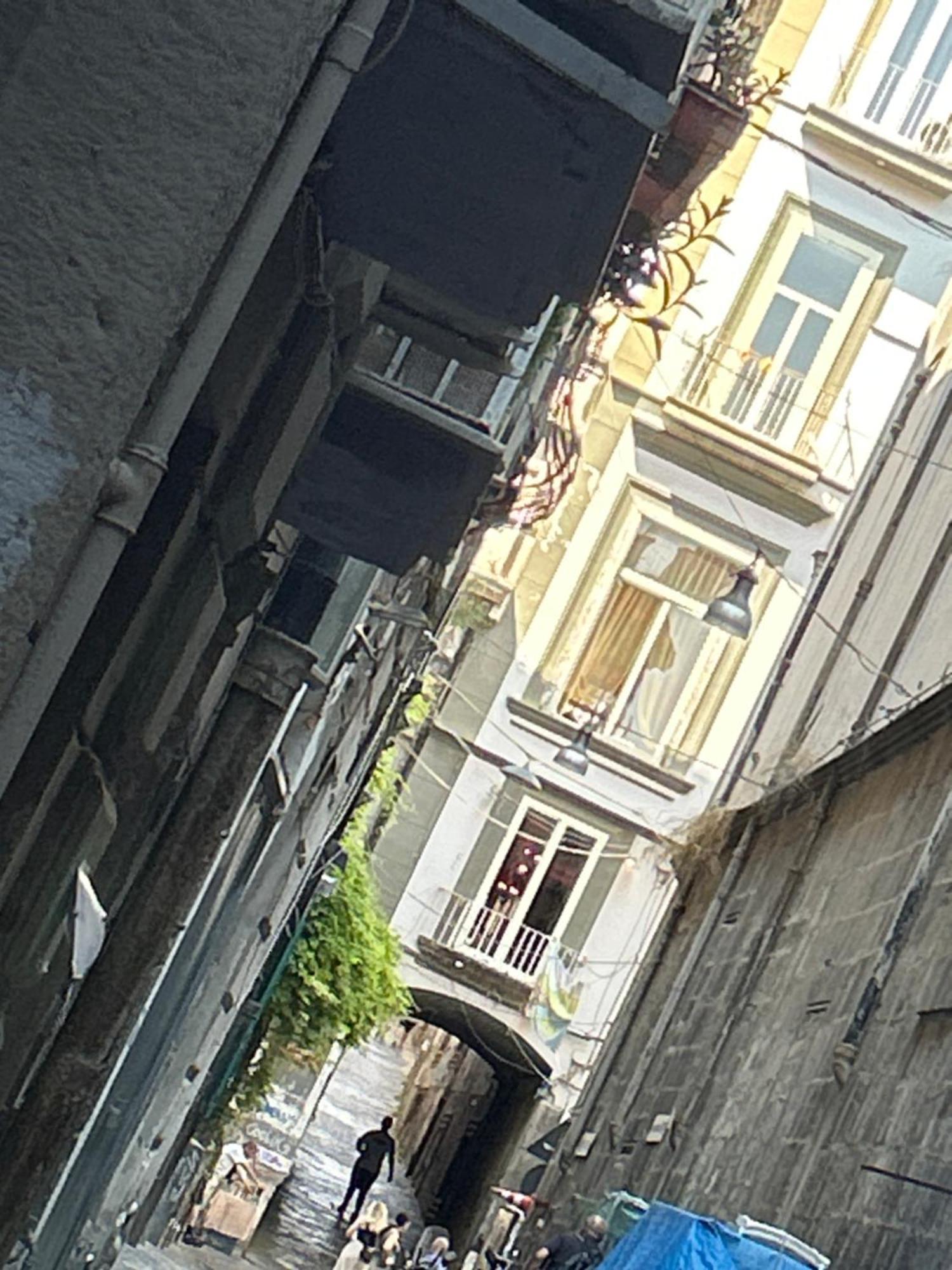 B&B Rifugio Partenopeo - Centro Storico Di Napoli Buitenkant foto